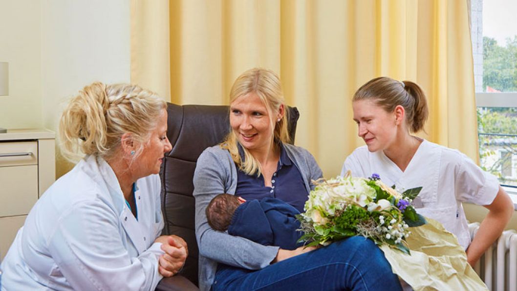 Fachärztin für Frauenheilkunde und Geburtshilfe Freese im Gespräch Fachärztin für Frauenheilkunde und Geburtshilfe Freese im Gespräch