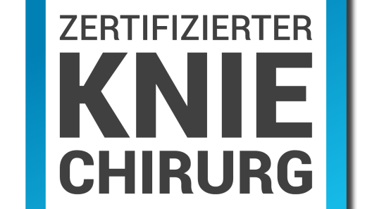 Auf dem Foto ist das Zertifikat der Deutschen Kniegesellschaft in den Farben Blau und Schwarz abgebildet als Siegel. 